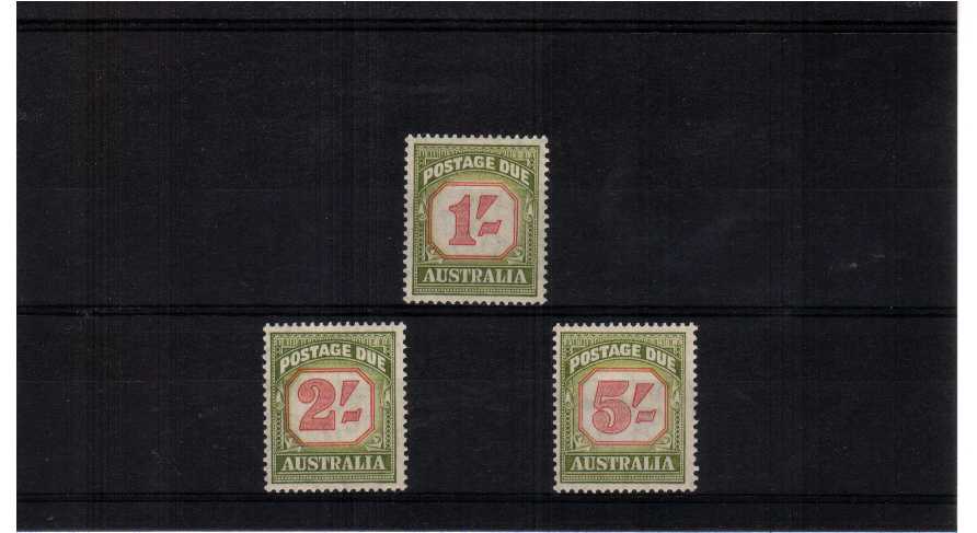 fine mounted mint set of 3
