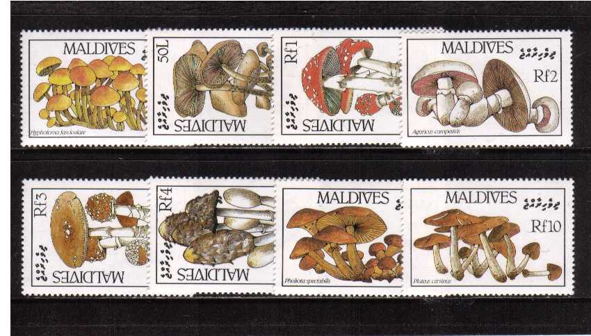 Mushrooms set of eight superb unmounted mint