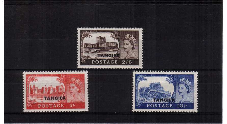 Castles - superb unmounted mint set of three.<br/><b>QVQ</b>