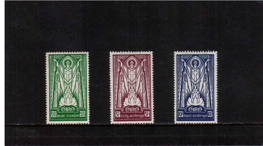 The ''SE'' Watermark St Patrick set of three high values superb unmounted mint.<br/>Difficult set. <br/><b>QQS</b>