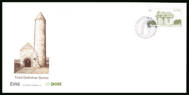 2 definitive single<br/>on an unaddressed official First Day Cover 
