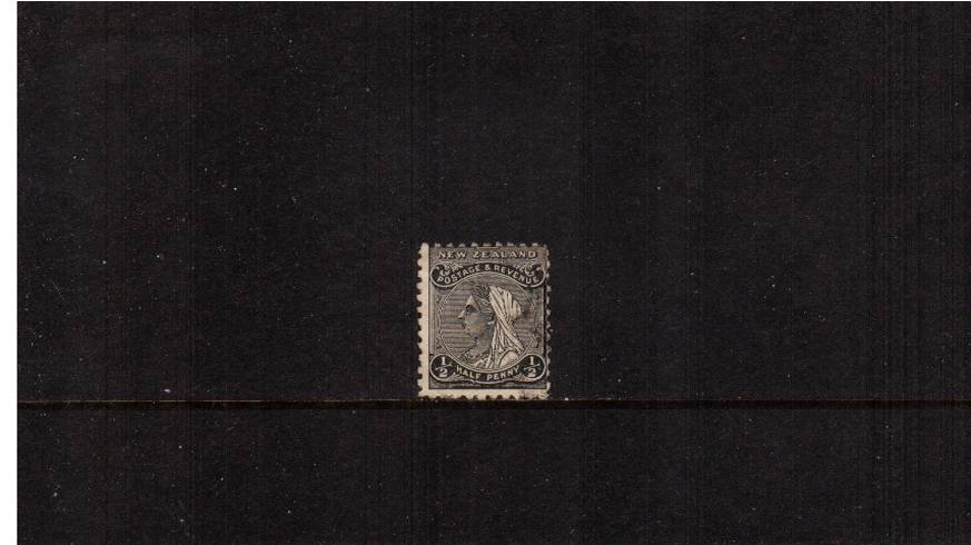 d Black  - Watermark NZ Star (7mm) - Perforation 11<br/>
A  lightly used single
<br/><b>QSQ</b>