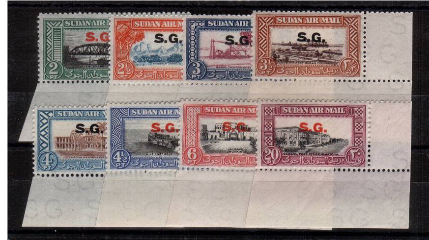 A superb unmounted mint SE corner set of eight. 
<br/><b>UAU</b>